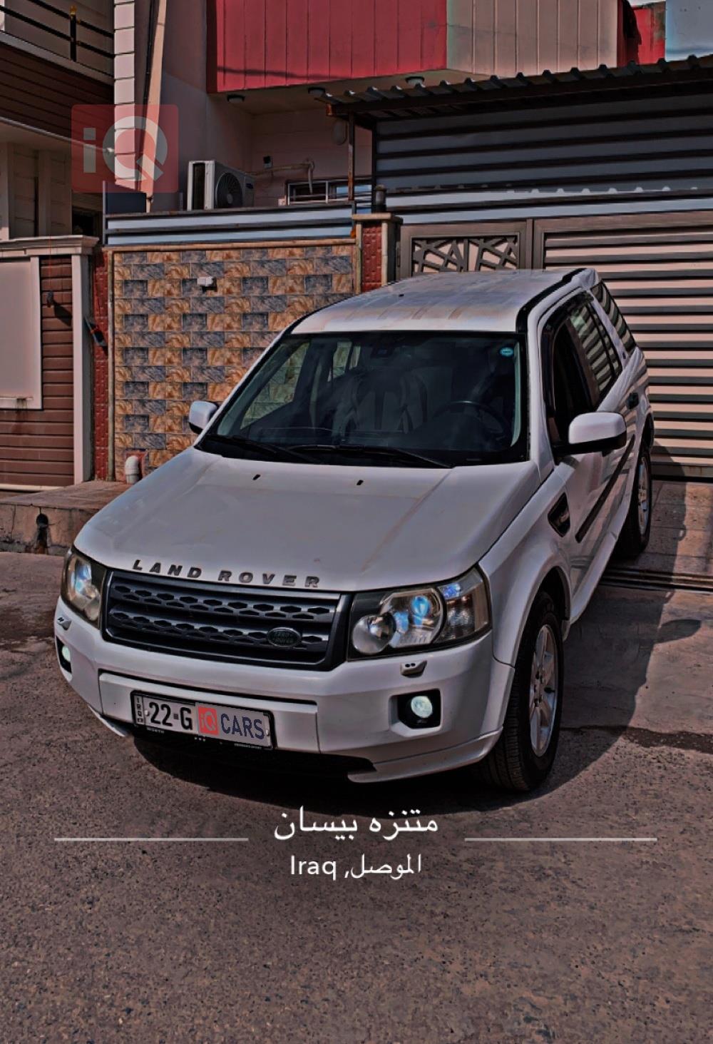 لاند روفر LR2